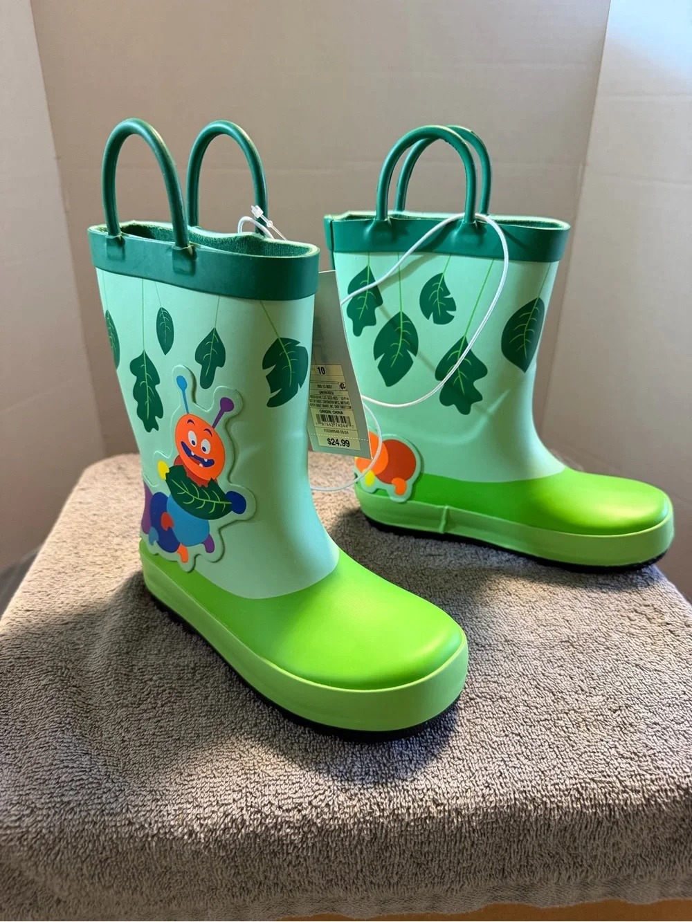 Man Made Materials Size 10 NWT Cat & Jack Rain Boots
